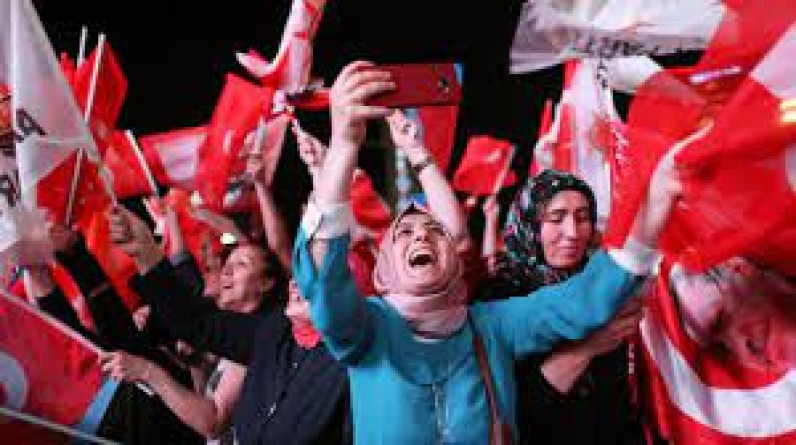 حسم الانتخابات التركية بيد "الناخب المتردد".. 6 معايير لاستقطابه